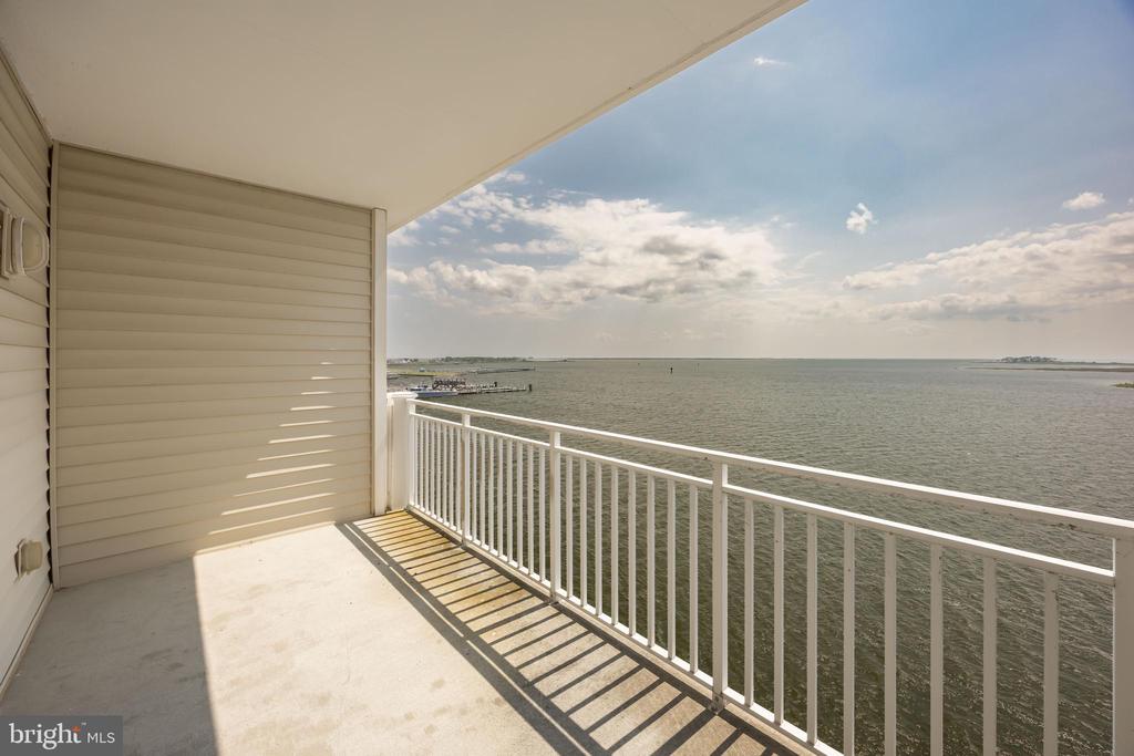 103 WILLIAMS STREET 416