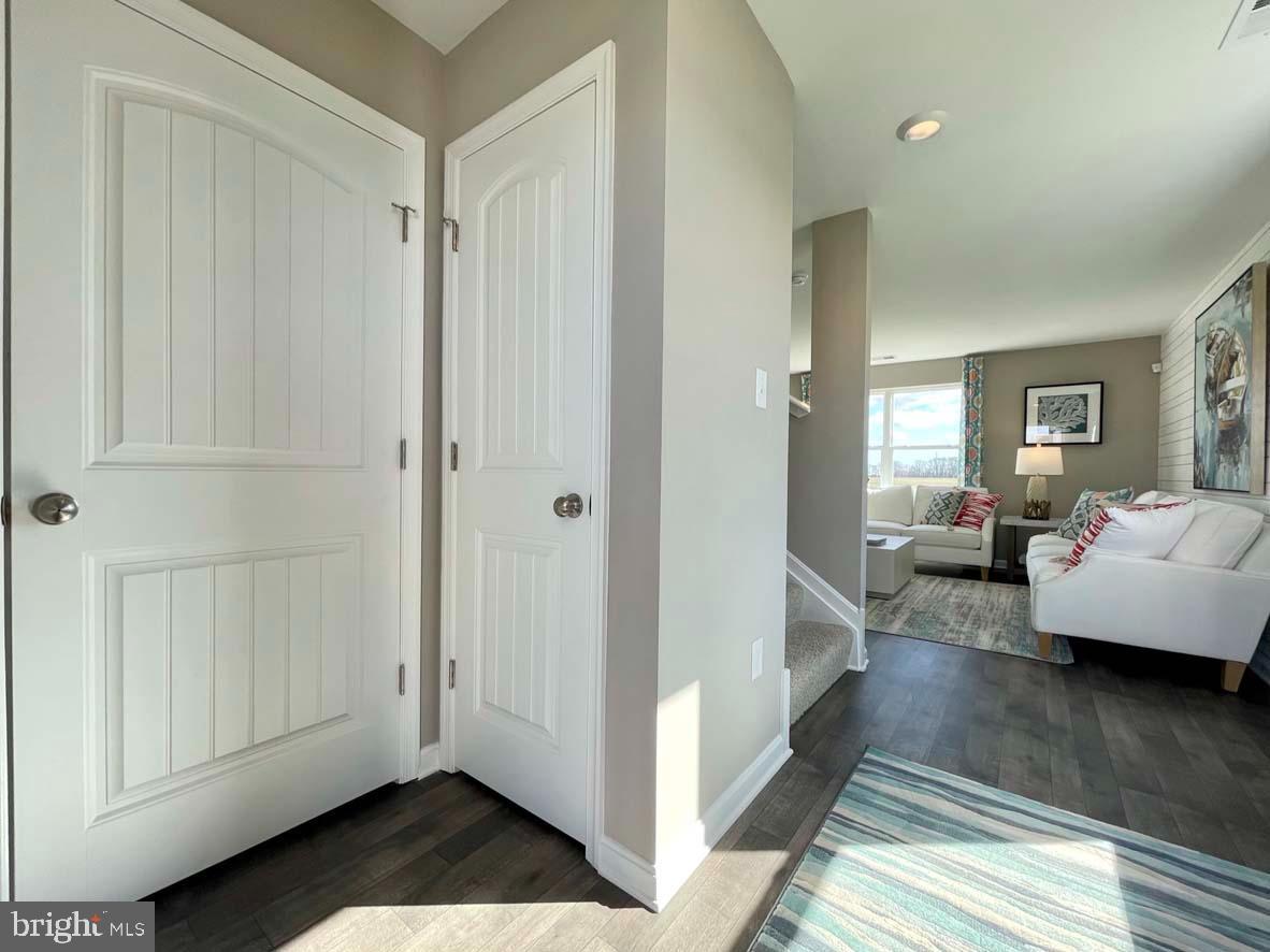 819 TYNE LOOP