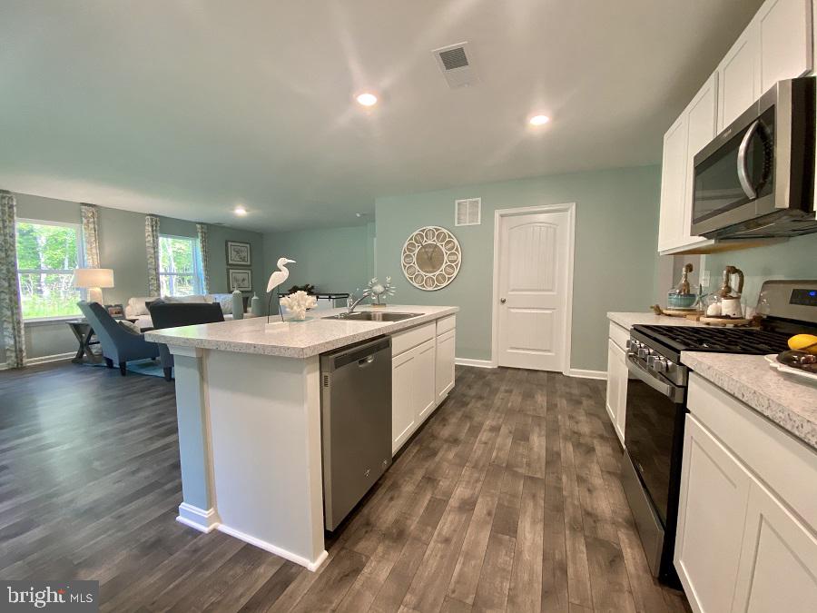 829 TYNE LOOP