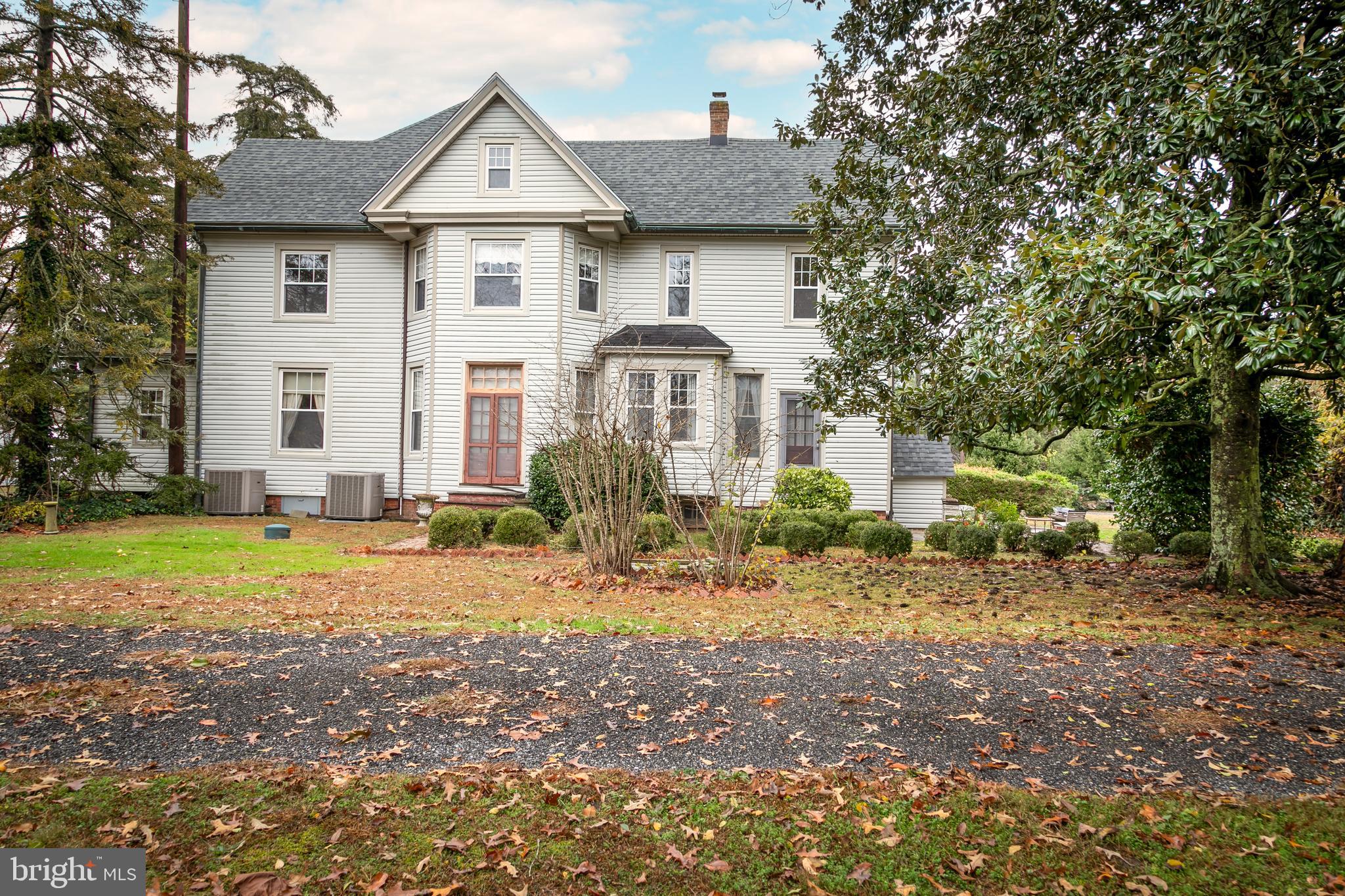 305 MAIN STREET