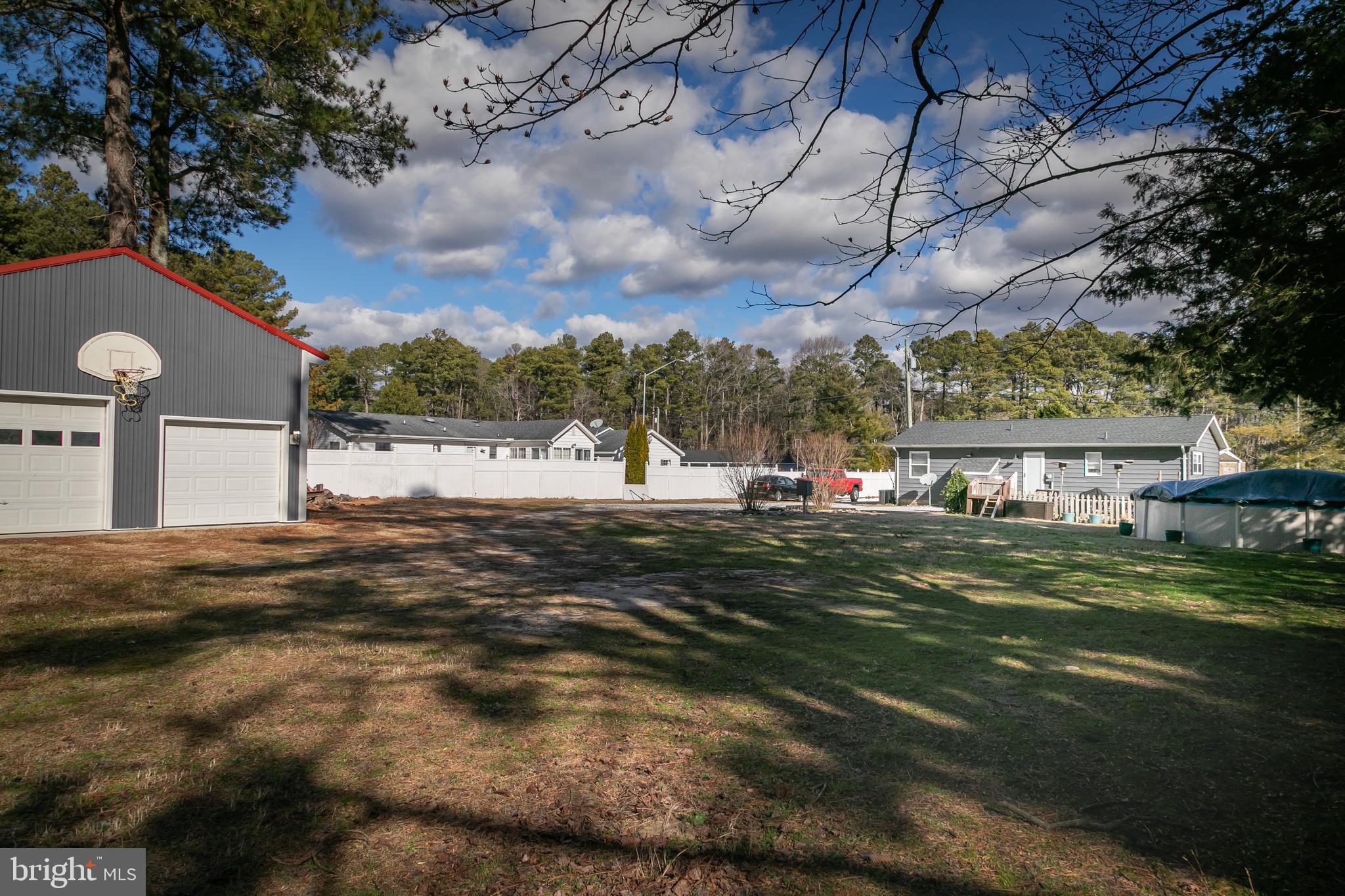 27227 OCEAN GATEWAY