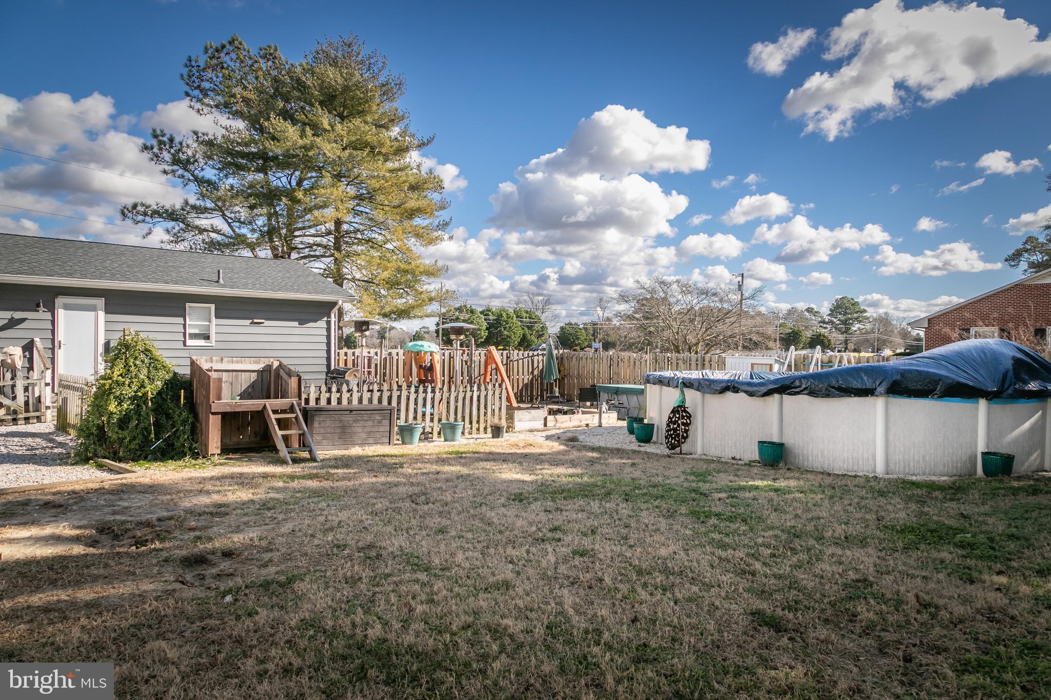27227 OCEAN GATEWAY