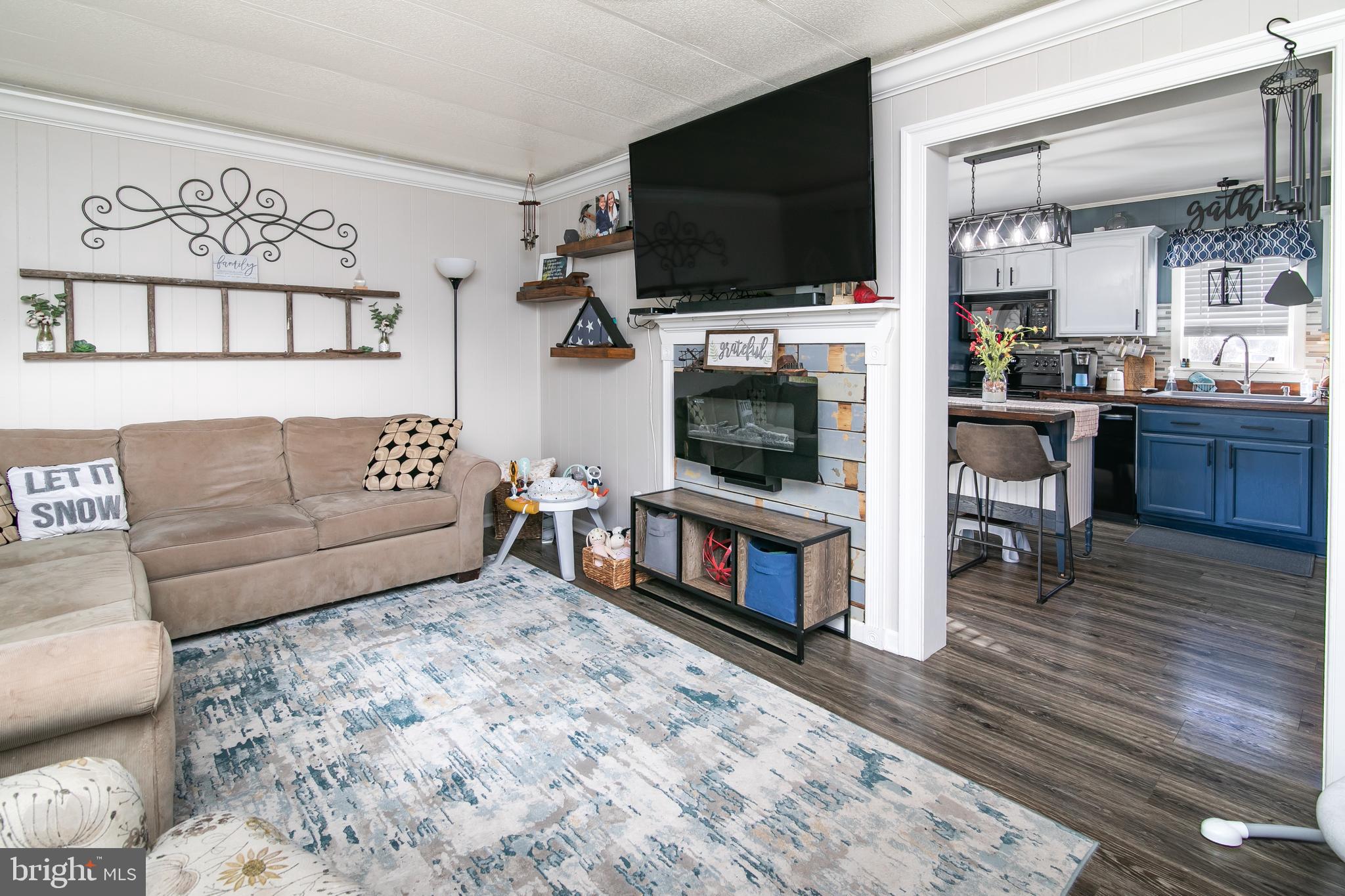 27227 OCEAN GATEWAY