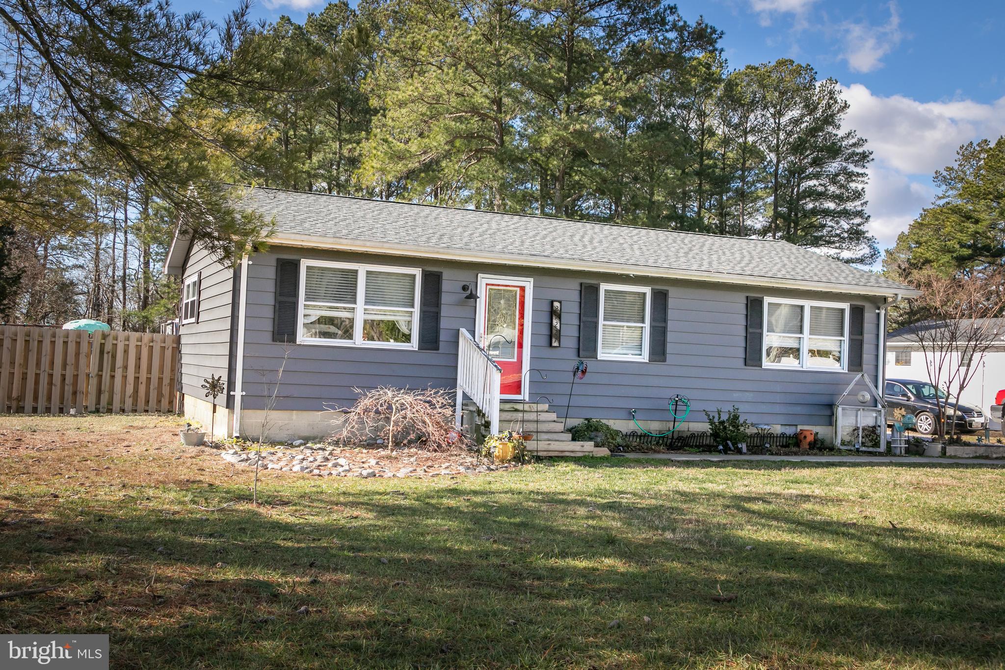 27227 OCEAN GATEWAY