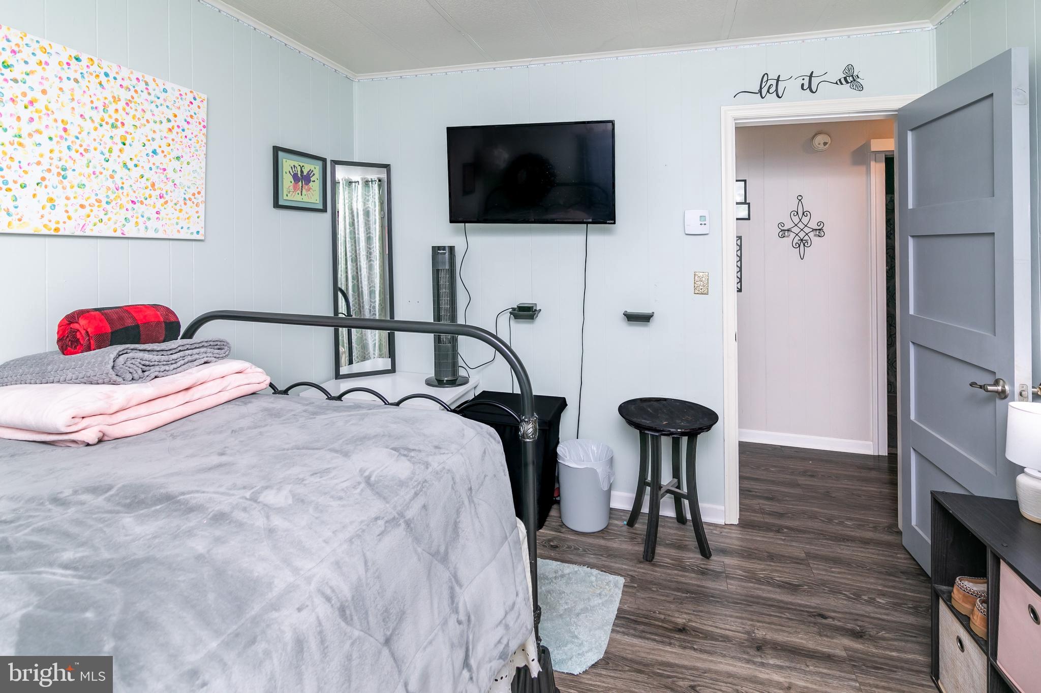 27227 OCEAN GATEWAY