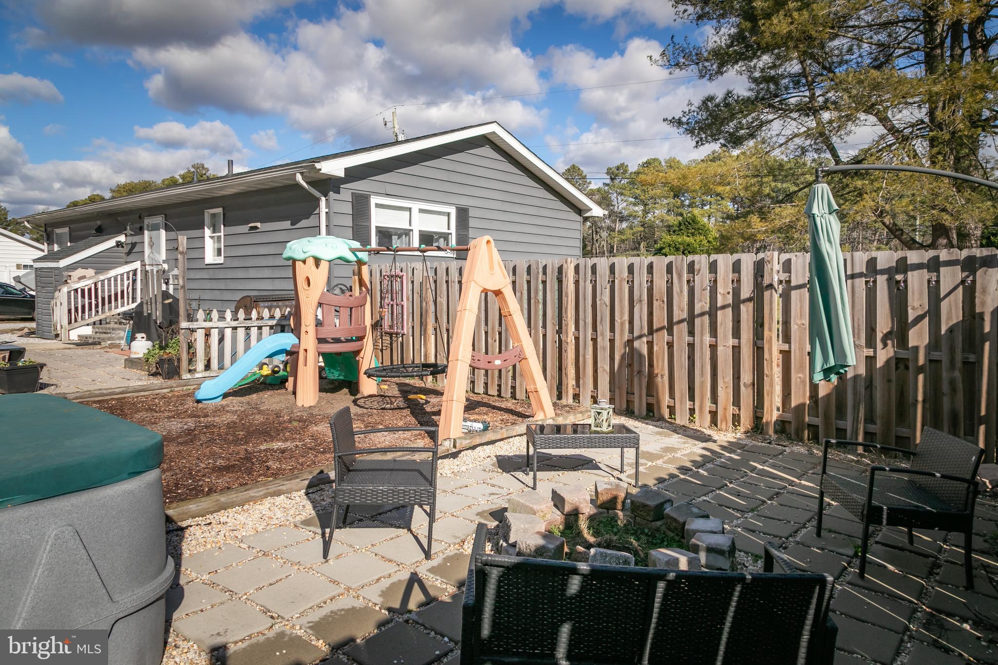 27227 OCEAN GATEWAY