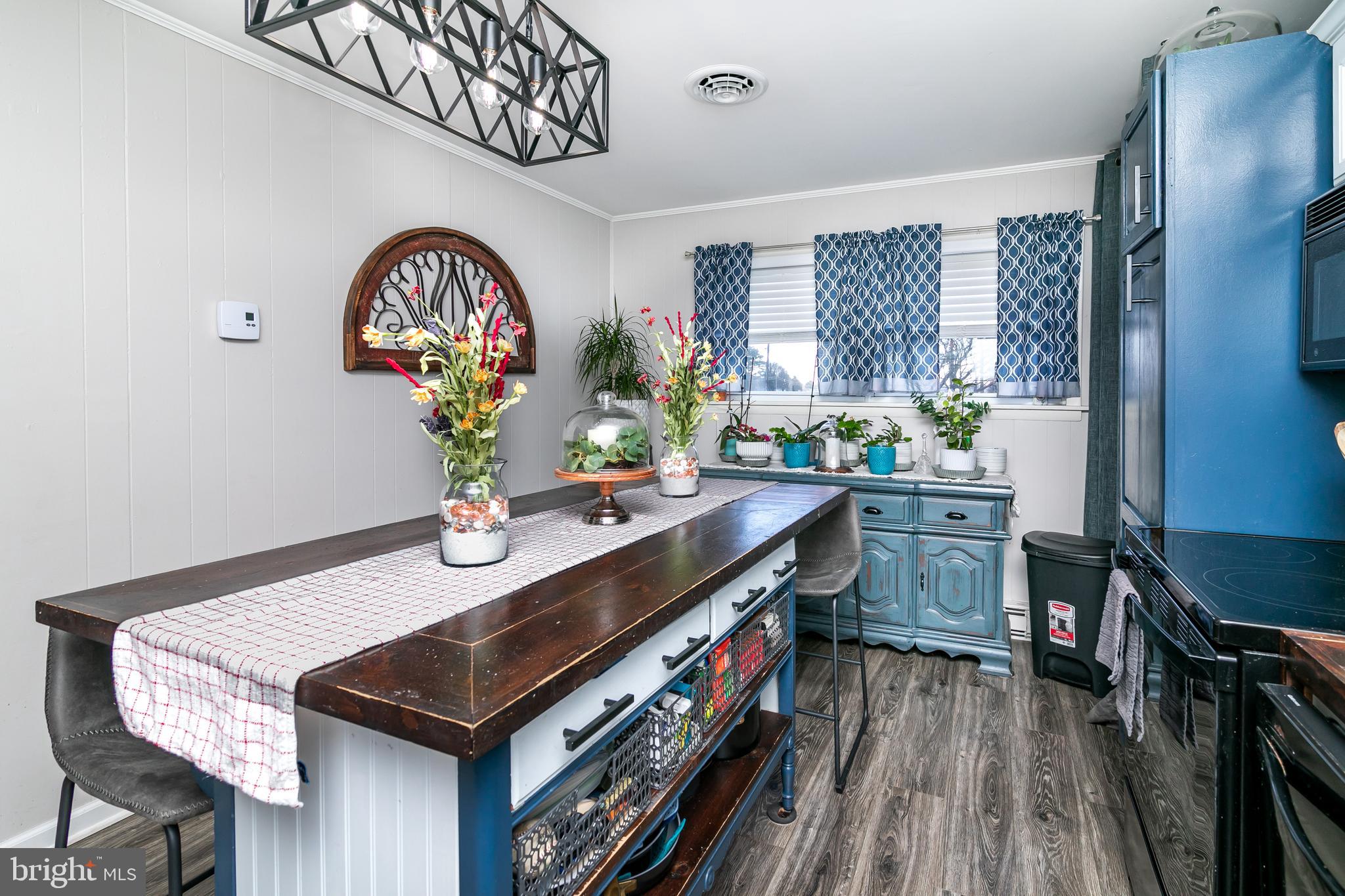 27227 OCEAN GATEWAY