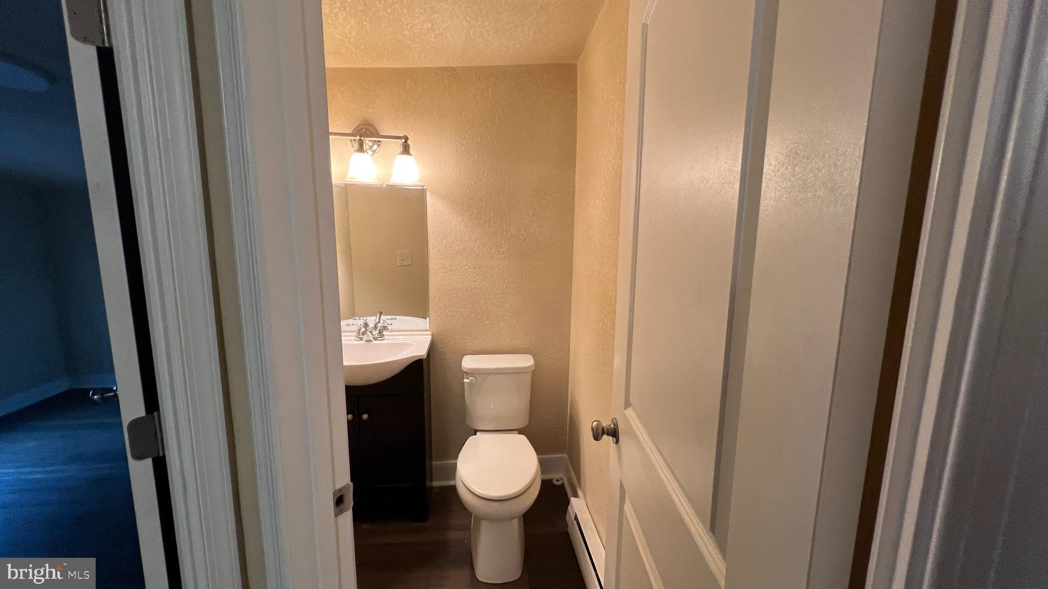 214 E ISABELLA STREET