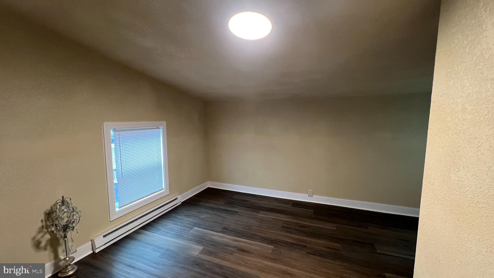 214 E ISABELLA STREET