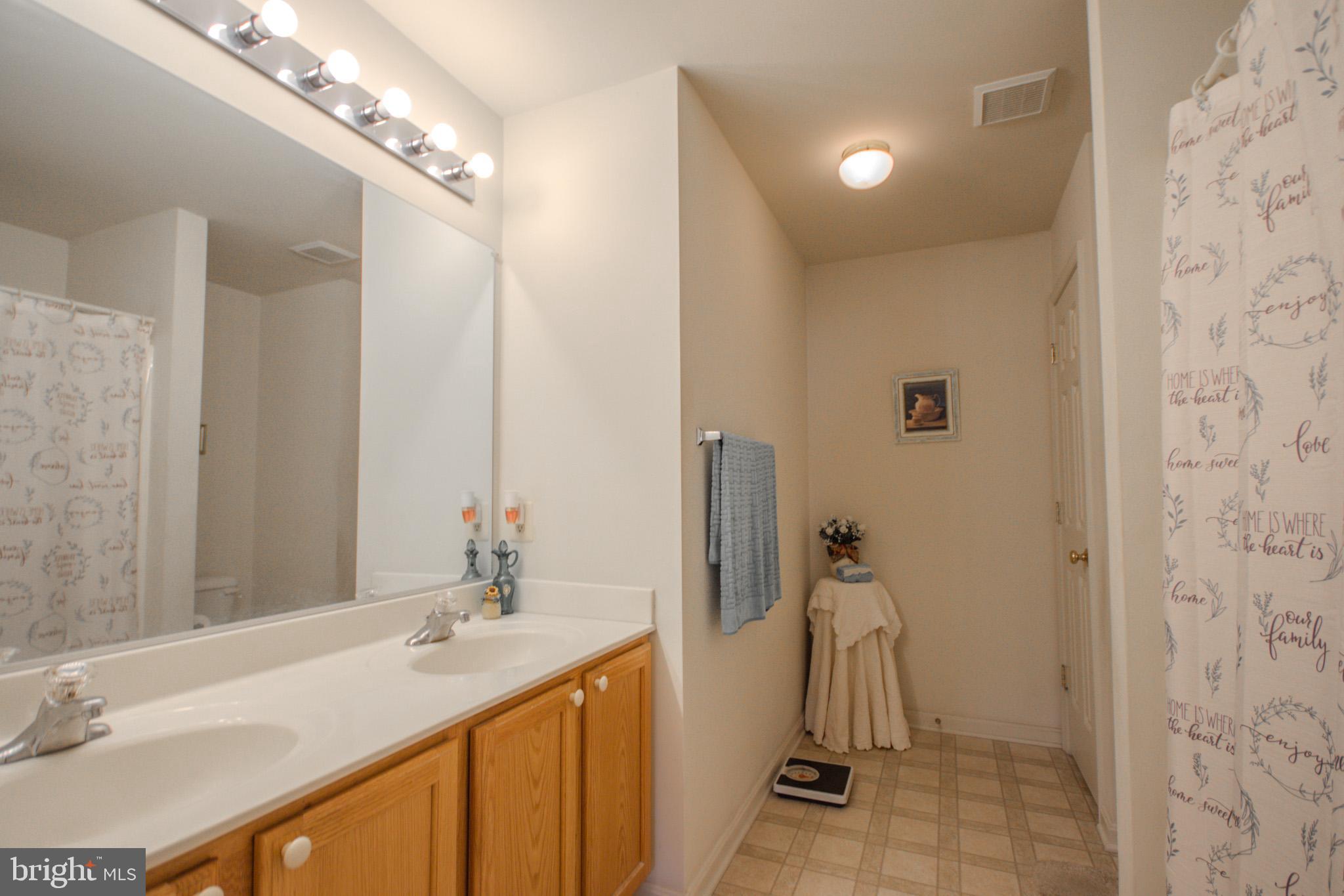 8595 SHADOW LANE
