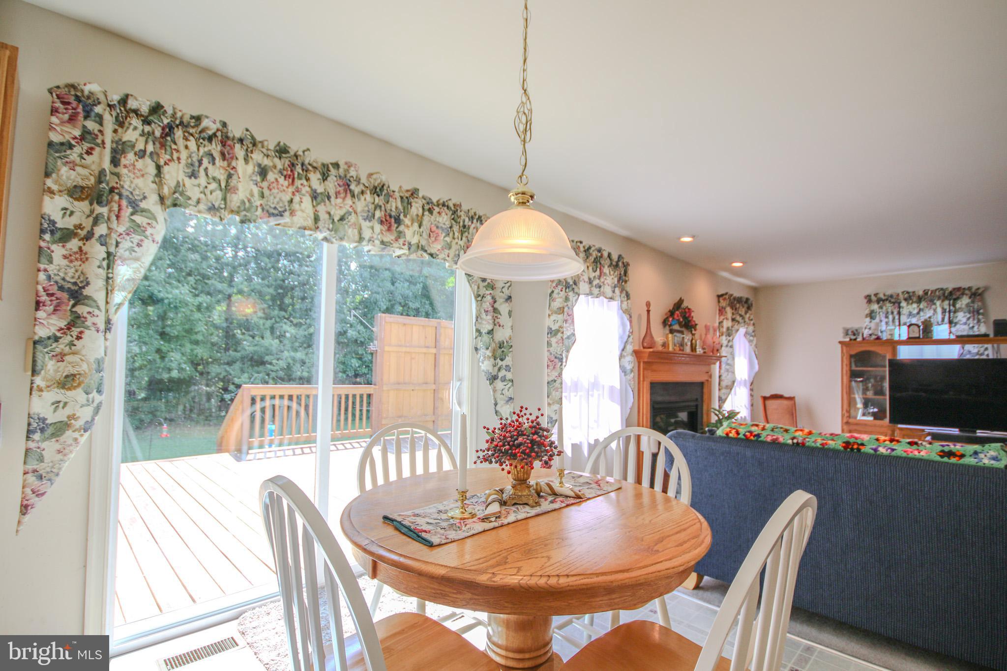 8595 SHADOW LANE