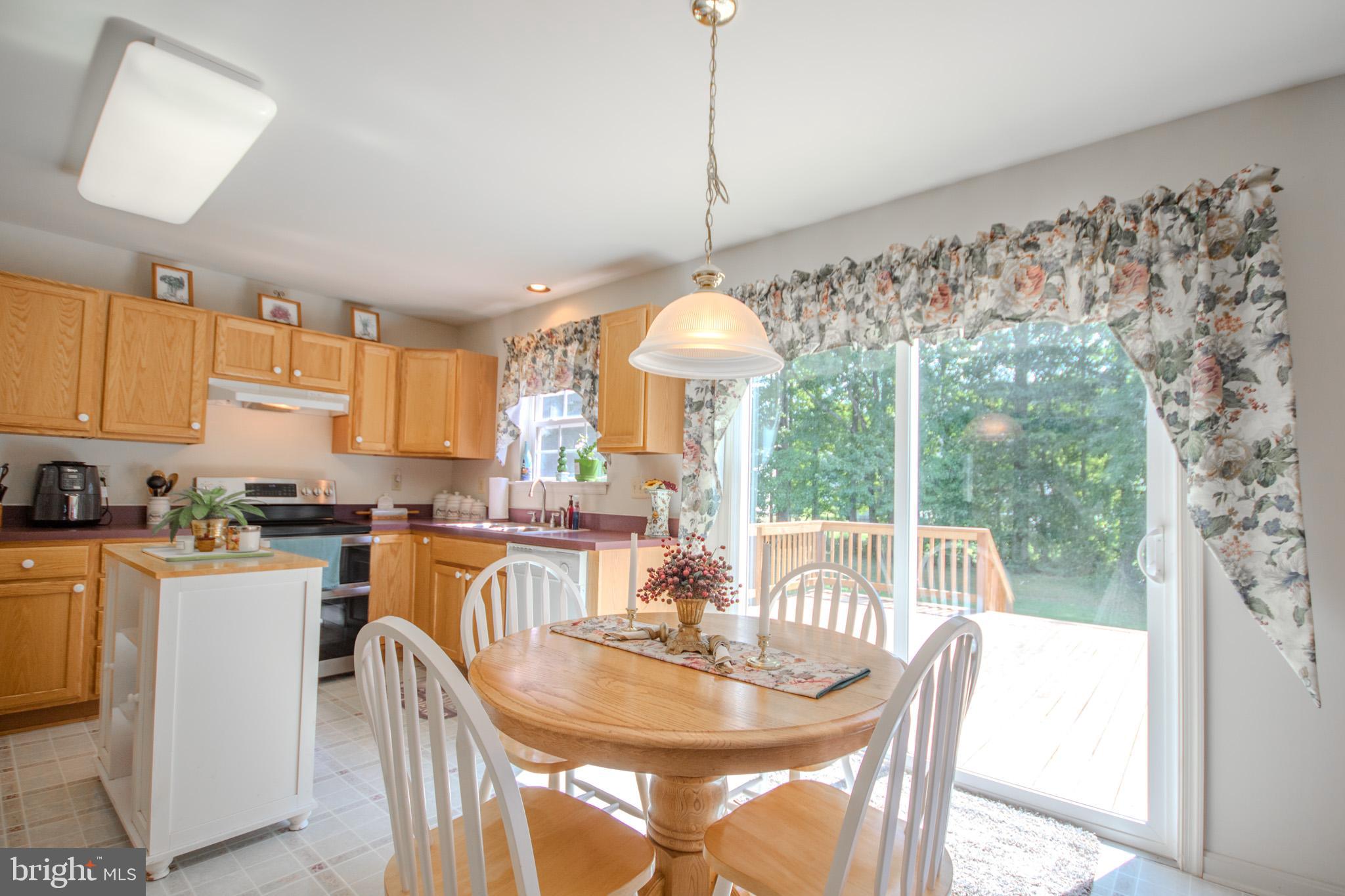 8595 SHADOW LANE