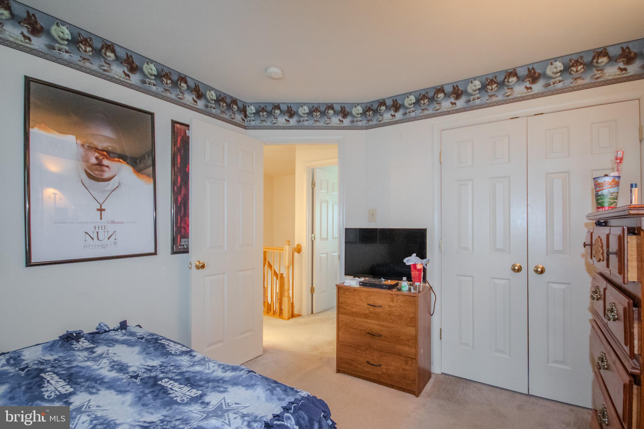 8595 SHADOW LANE