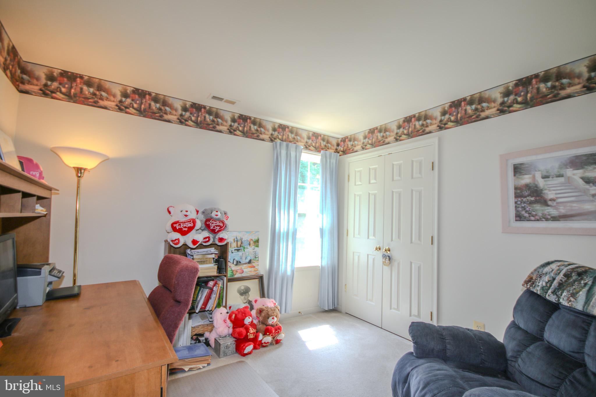 8595 SHADOW LANE