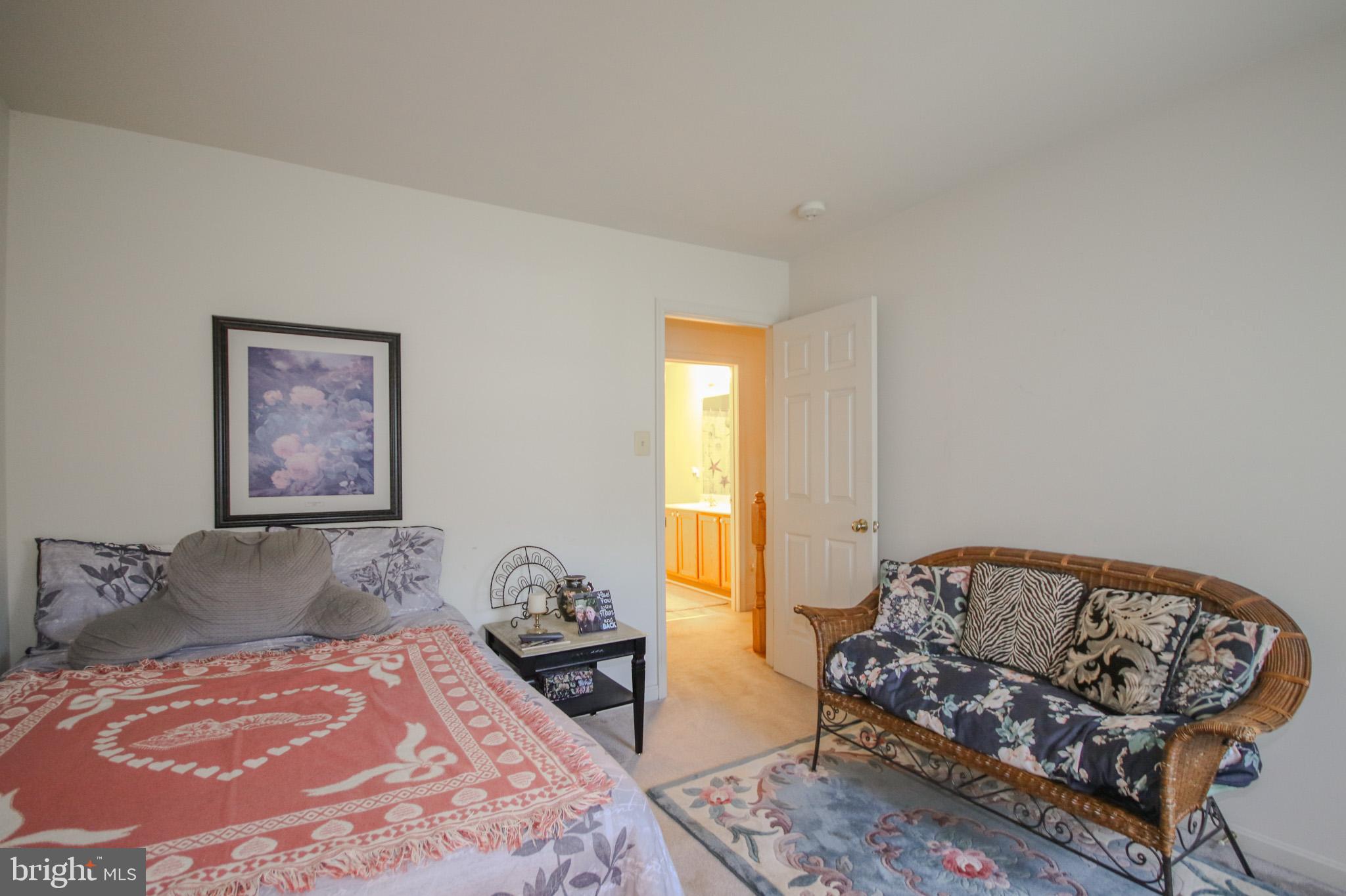 8595 SHADOW LANE