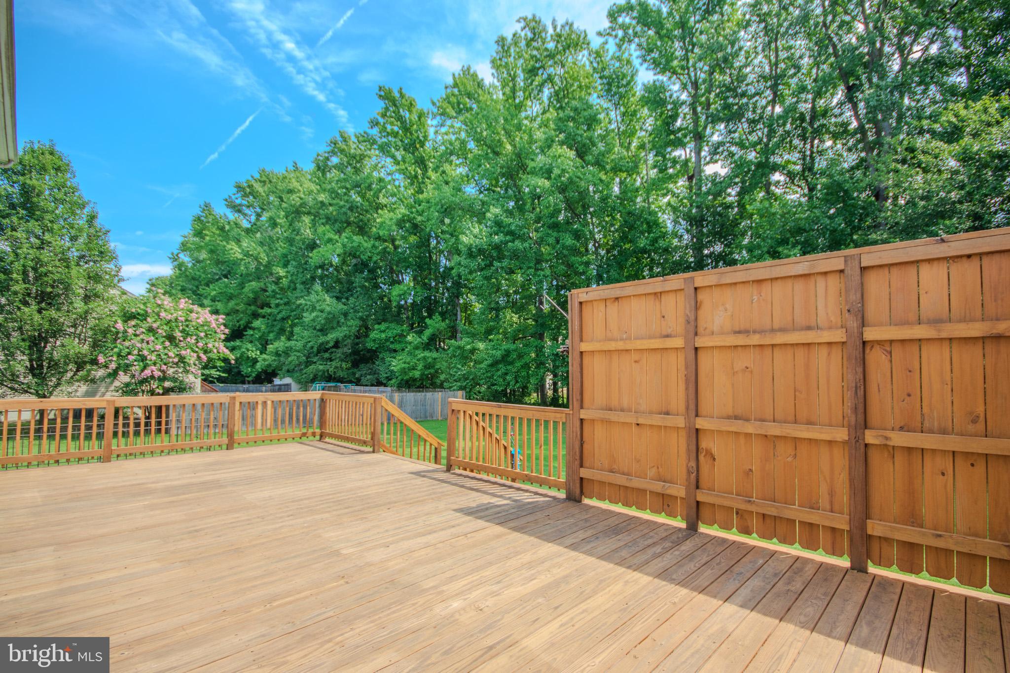 8595 SHADOW LANE