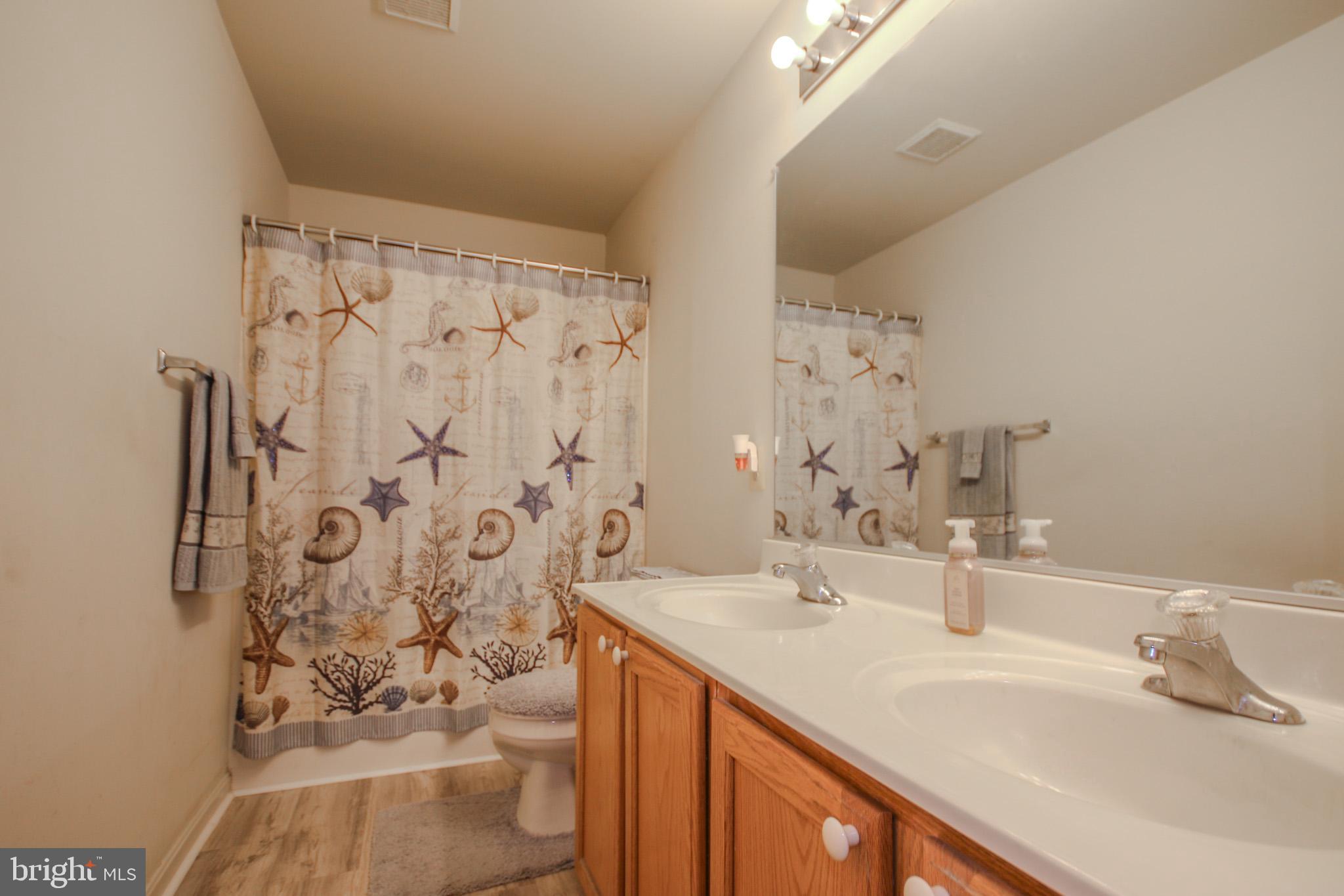 8595 SHADOW LANE