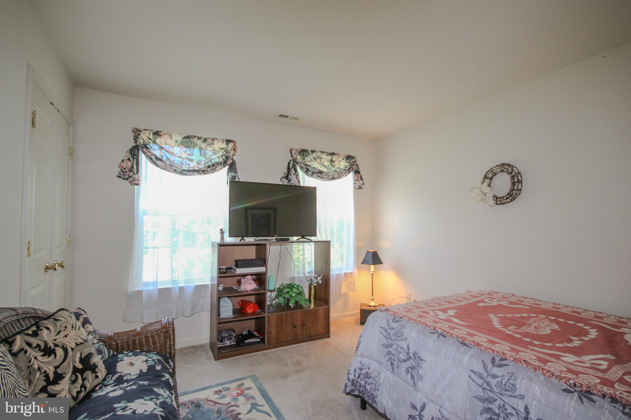 8595 SHADOW LANE