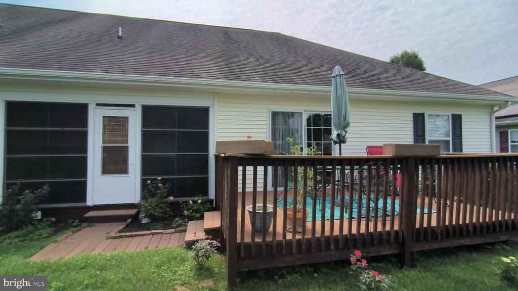 903 SAPPHIRE COURT