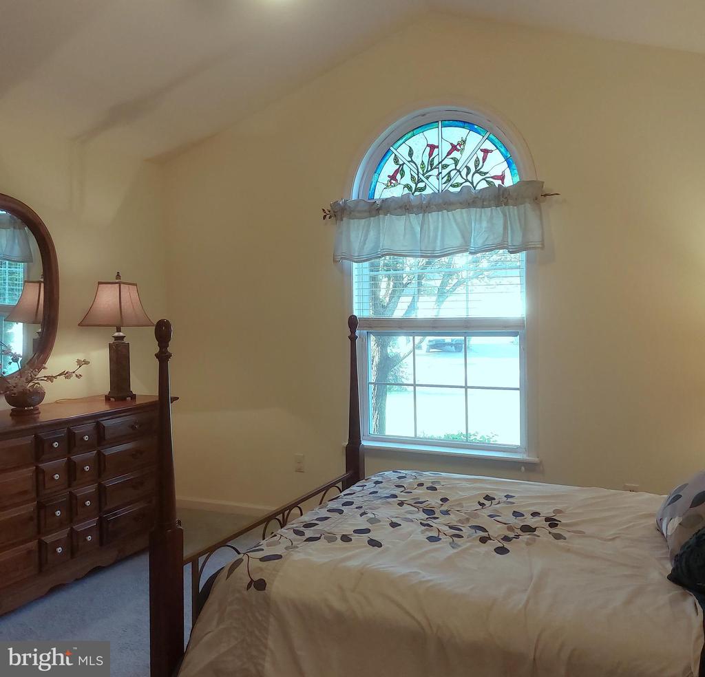 903 SAPPHIRE COURT
