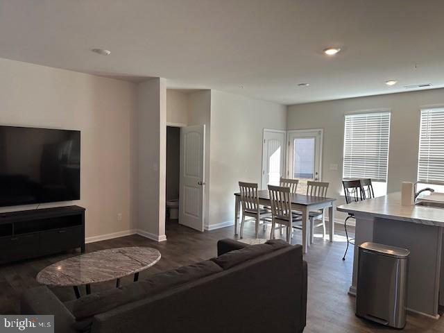 409 STREAM VALLEY COURT