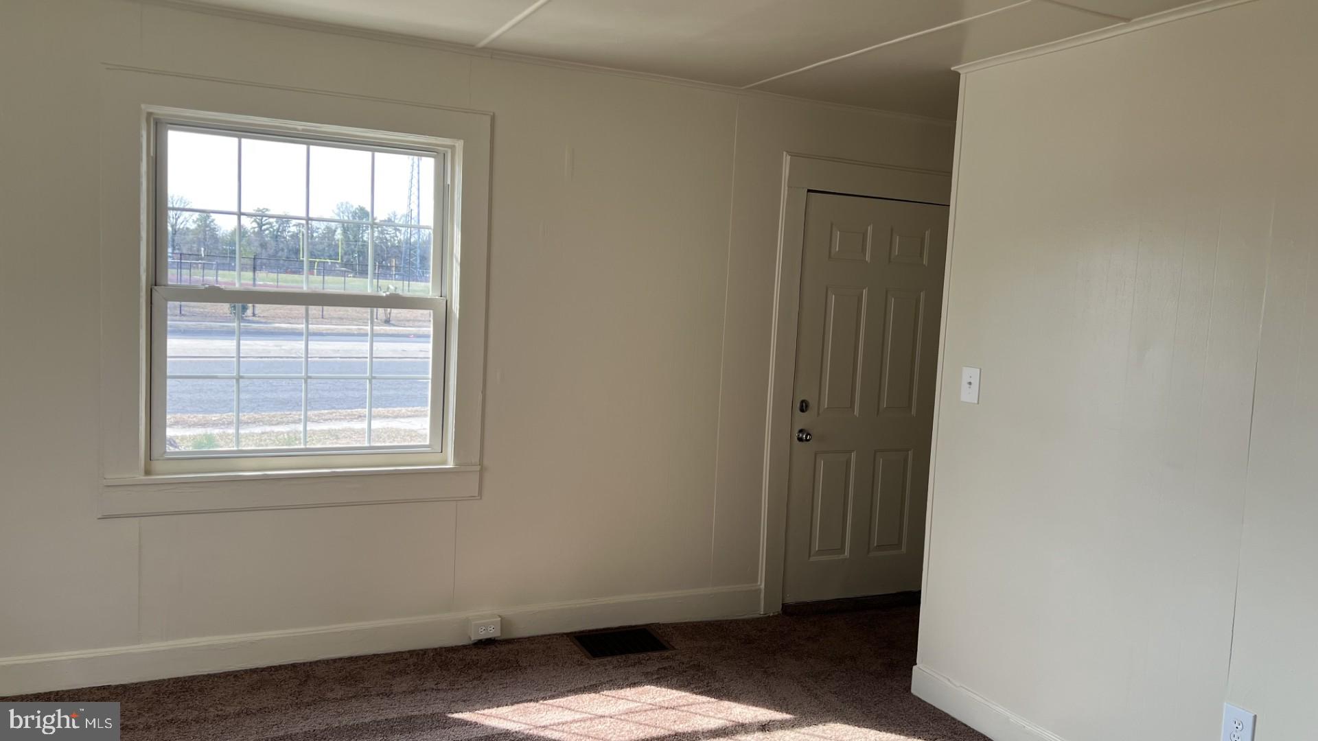 313 E COLLEGE AVENUE