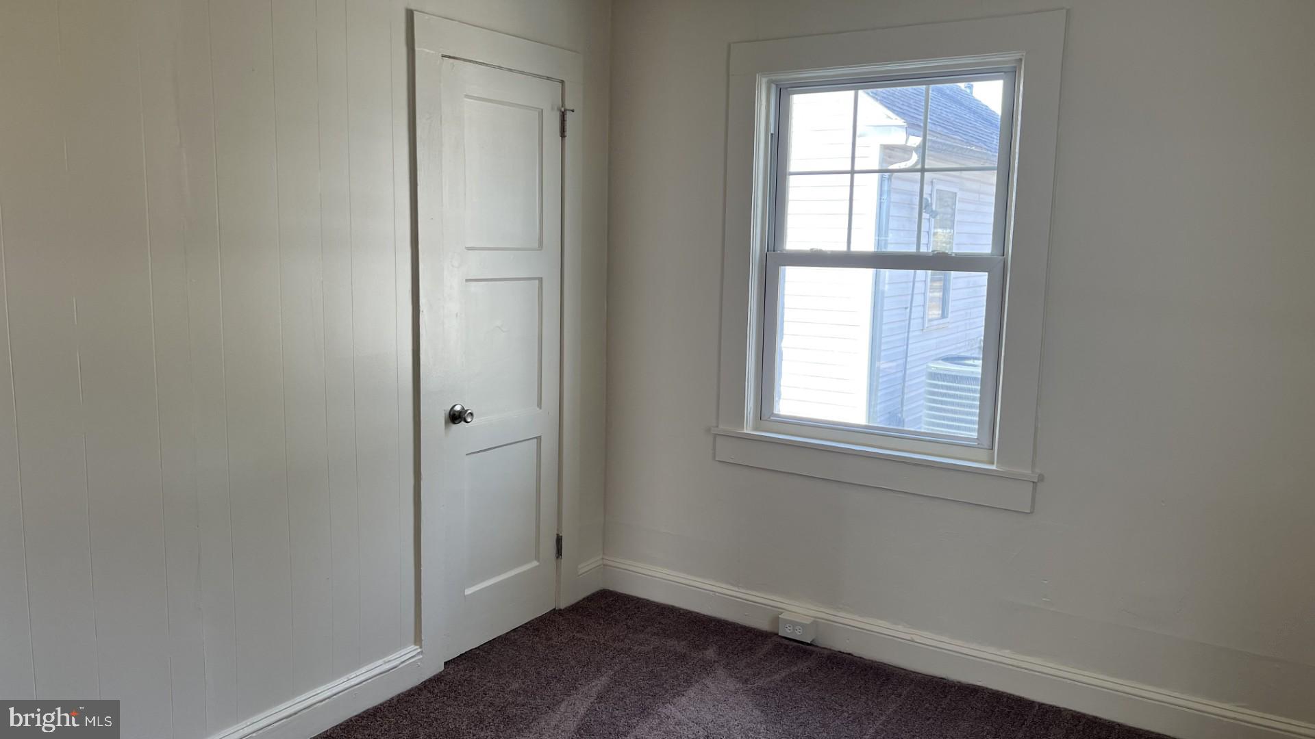 313 E COLLEGE AVENUE