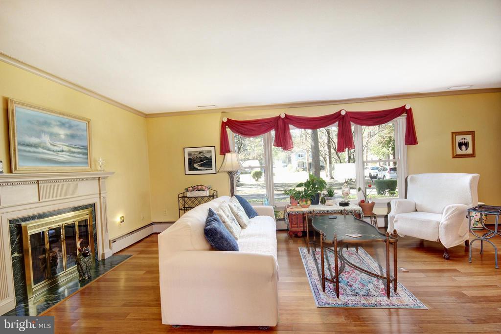 1307 WOODLAND ROAD