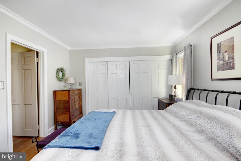 1307 WOODLAND ROAD