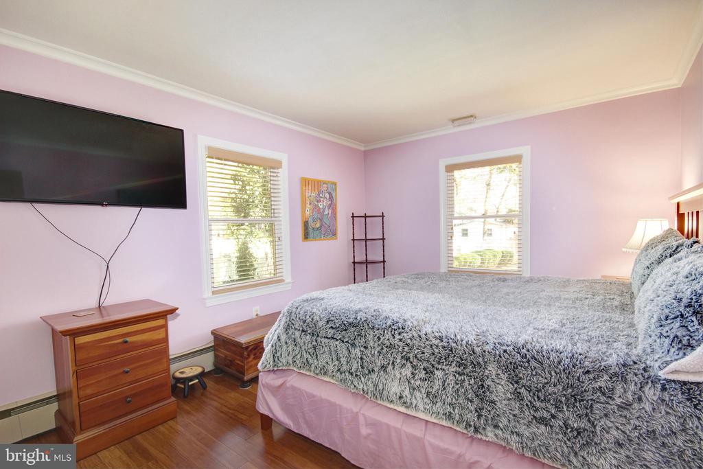 1307 WOODLAND ROAD