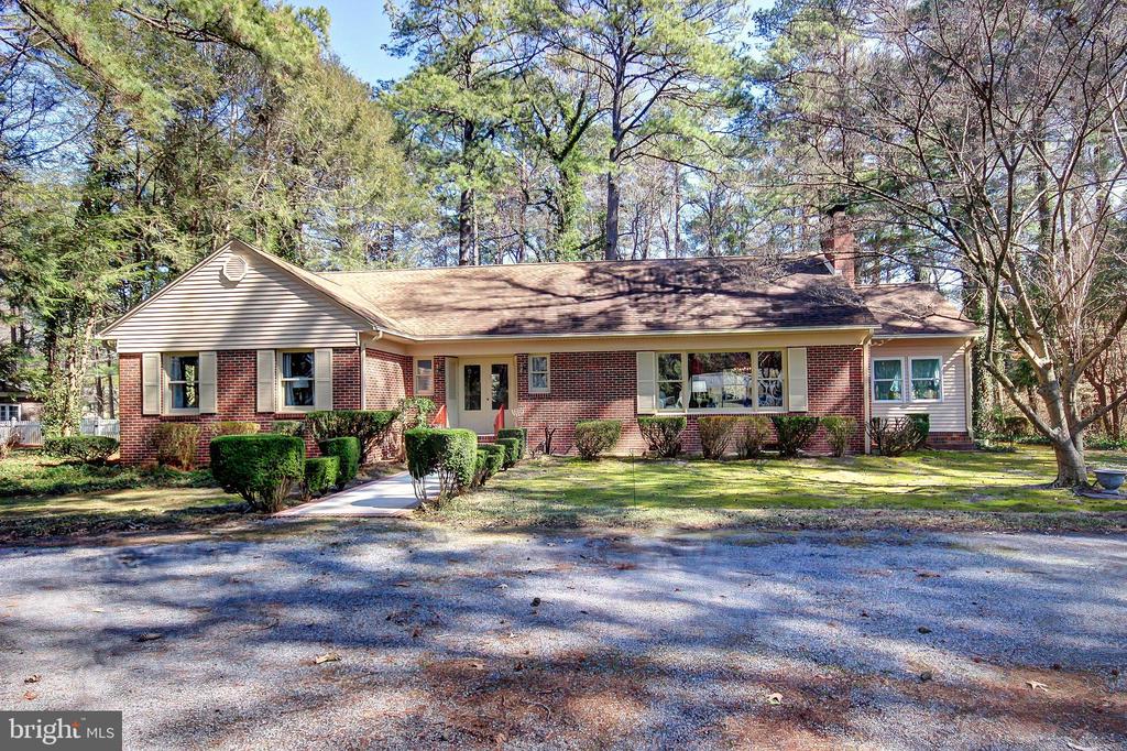 1307 WOODLAND ROAD