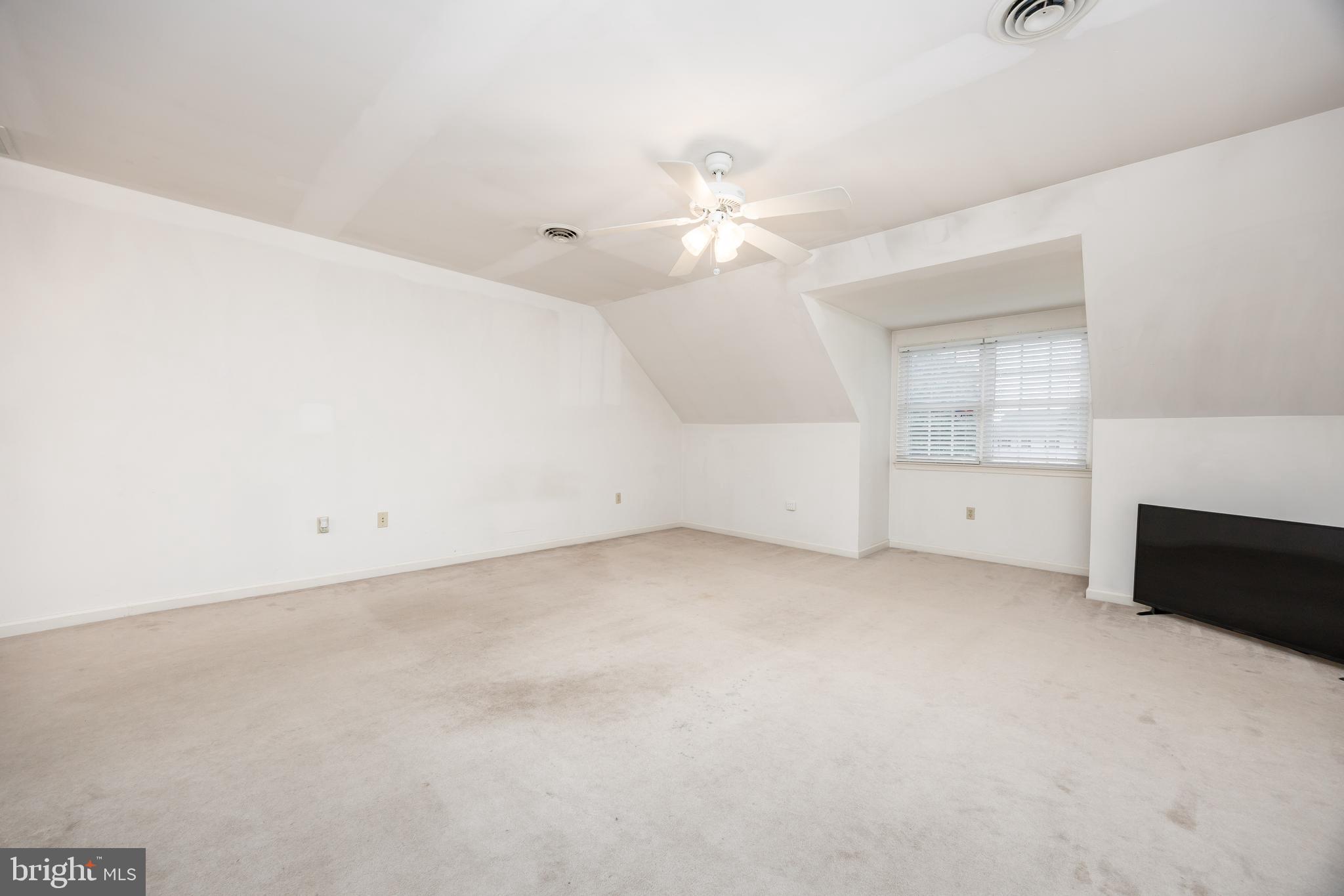 30085 HAYMARKET COURT