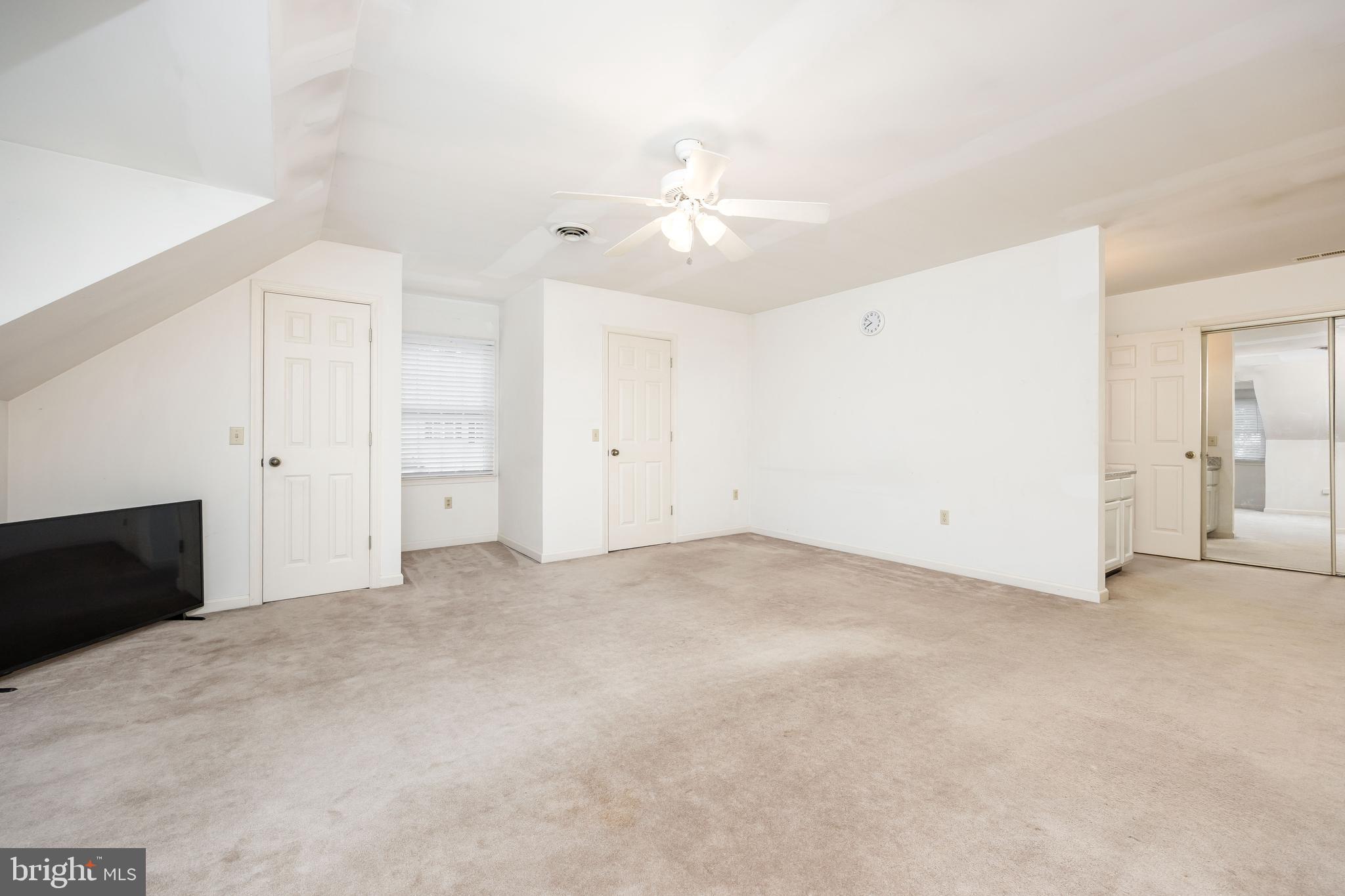 30085 HAYMARKET COURT