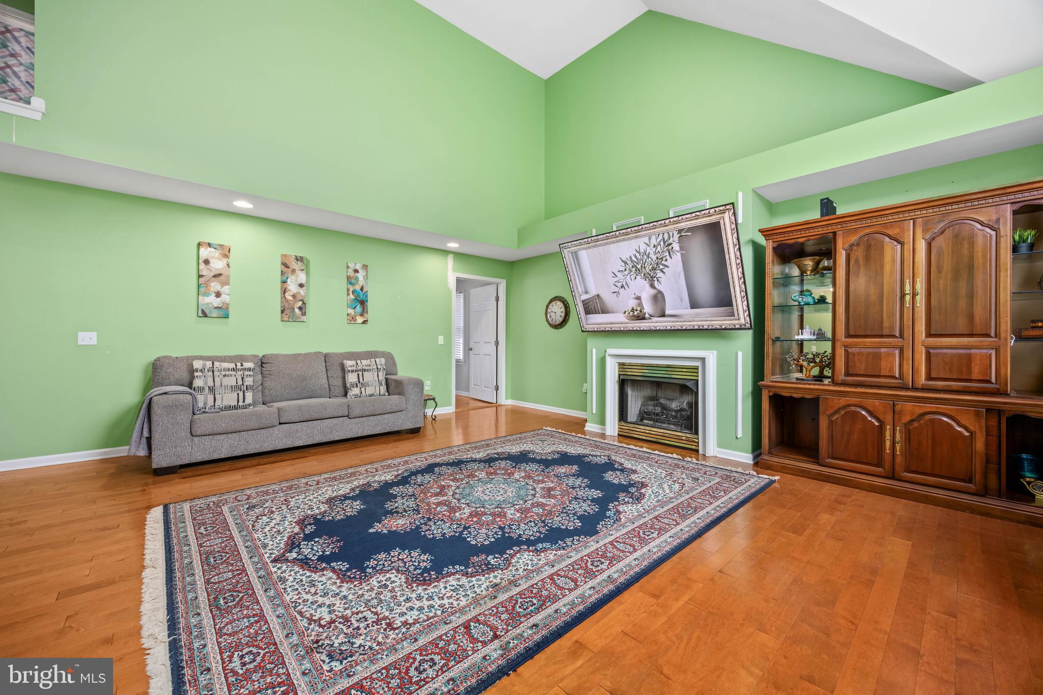 30085 HAYMARKET COURT