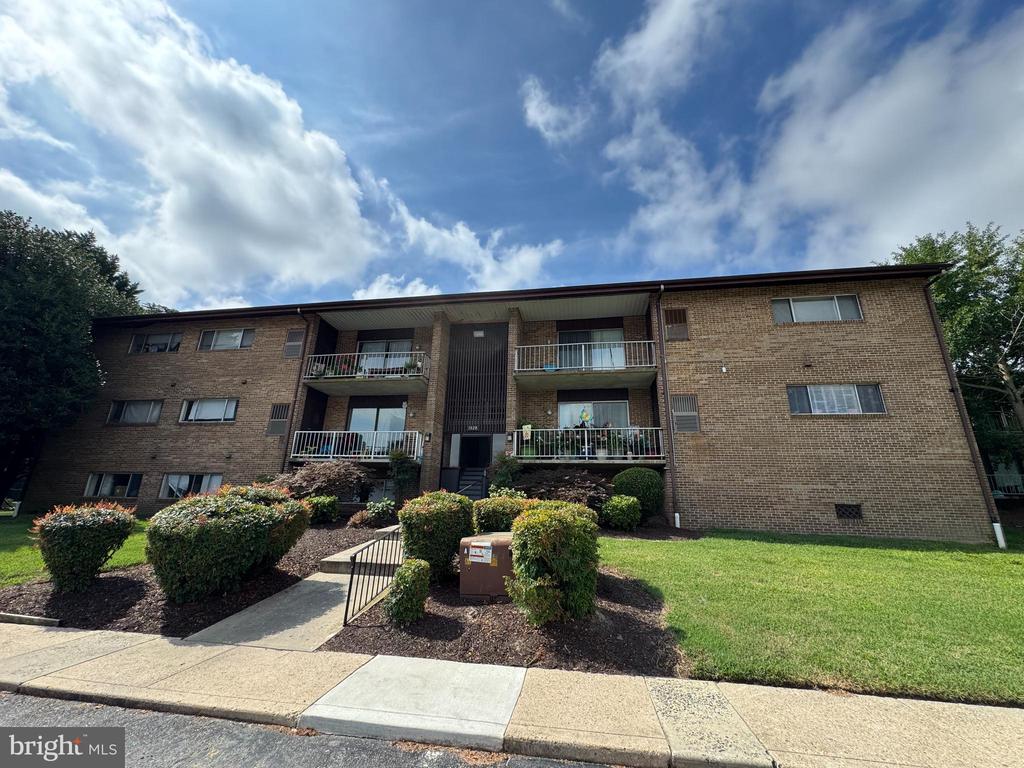 1028 ADAMS AVENUE 2D