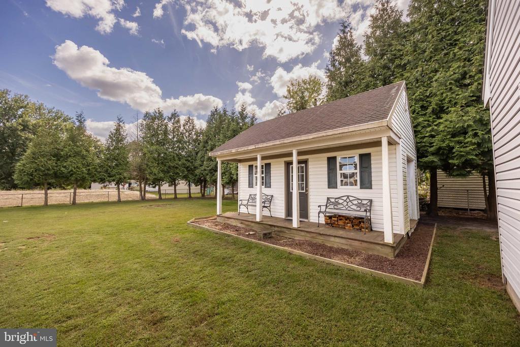 32831 WILLOMET COURT