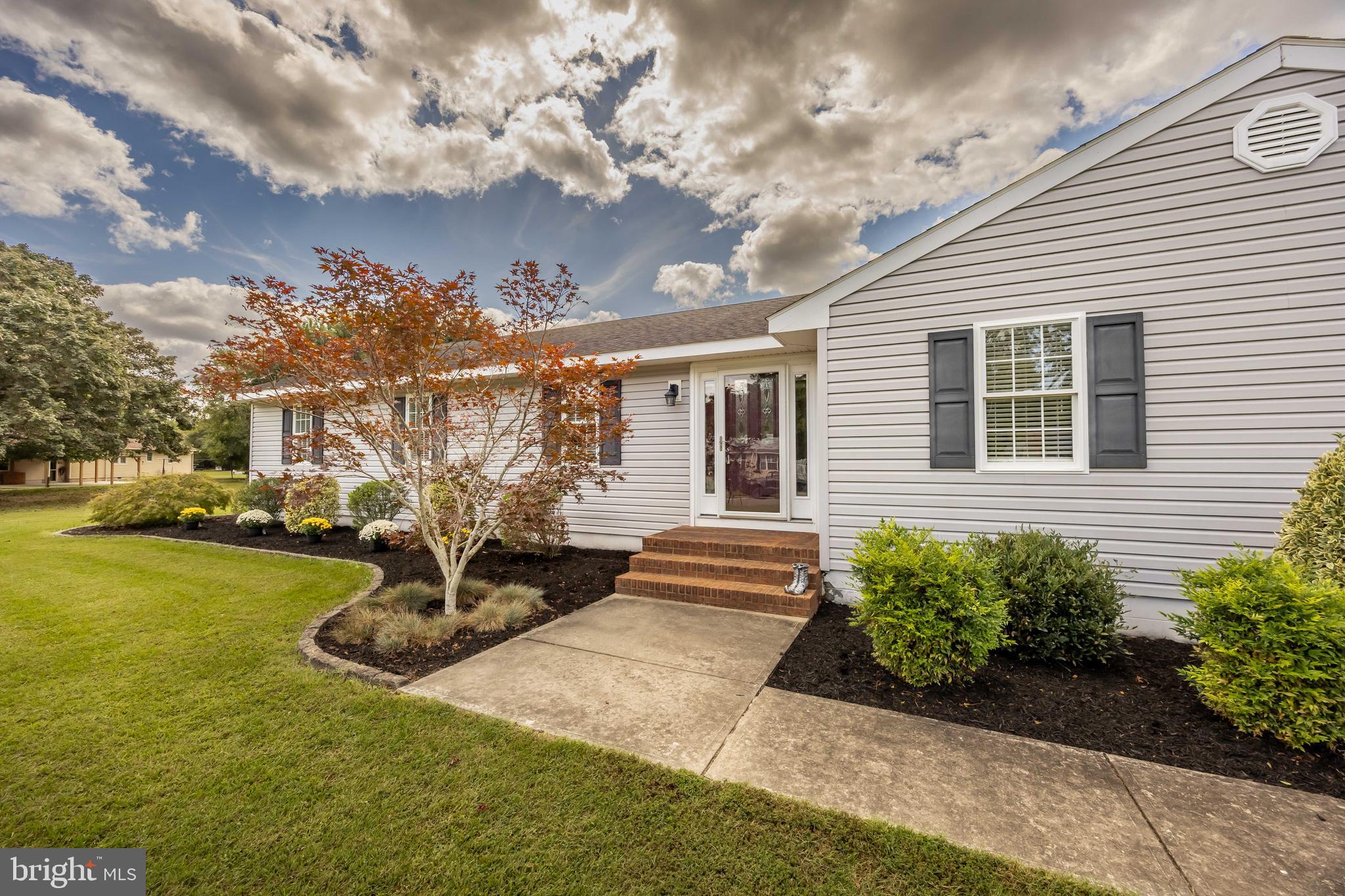 32831 WILLOMET COURT