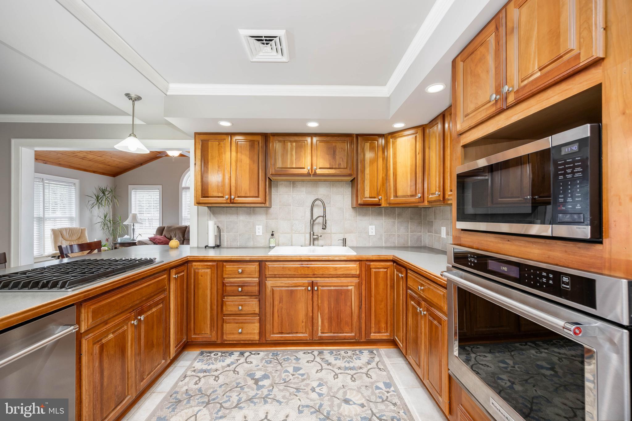 32831 WILLOMET COURT