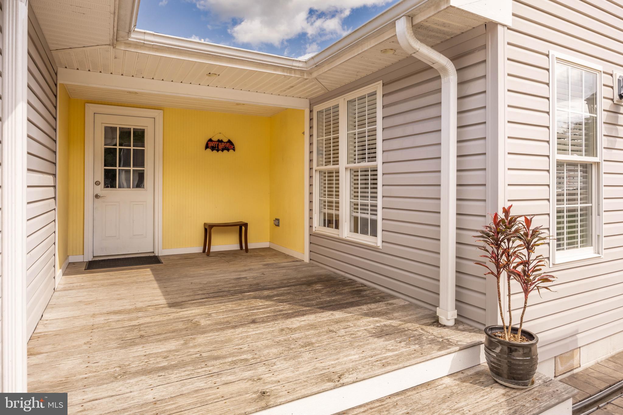 32831 WILLOMET COURT