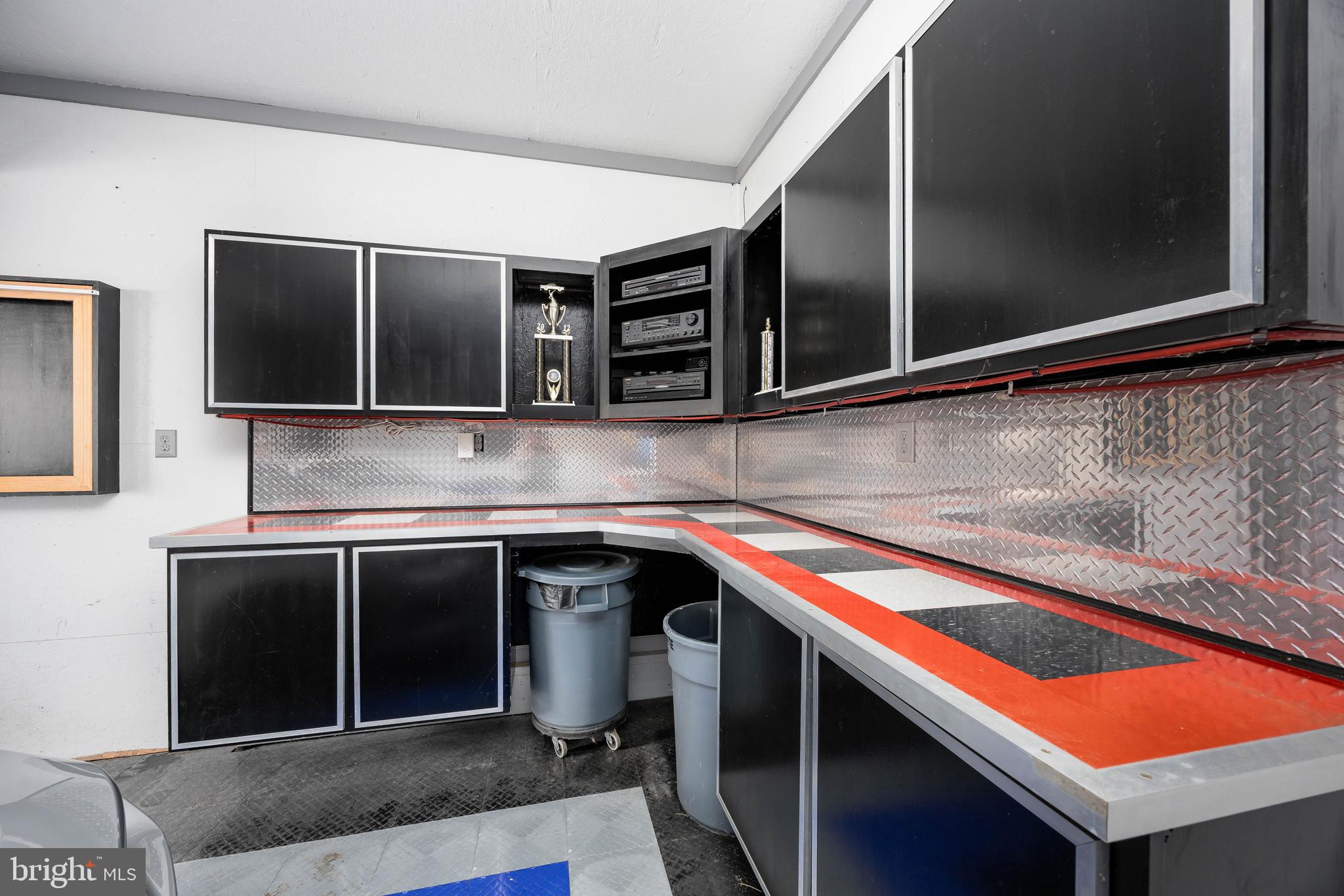 32831 WILLOMET COURT