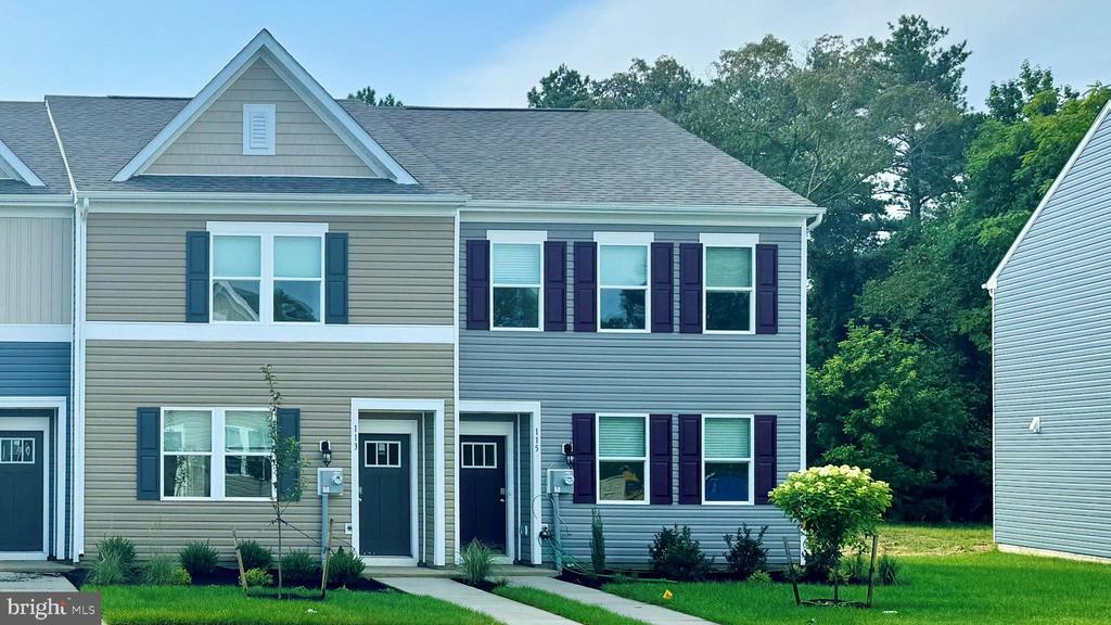 1419 SUGARPLUM LANE
