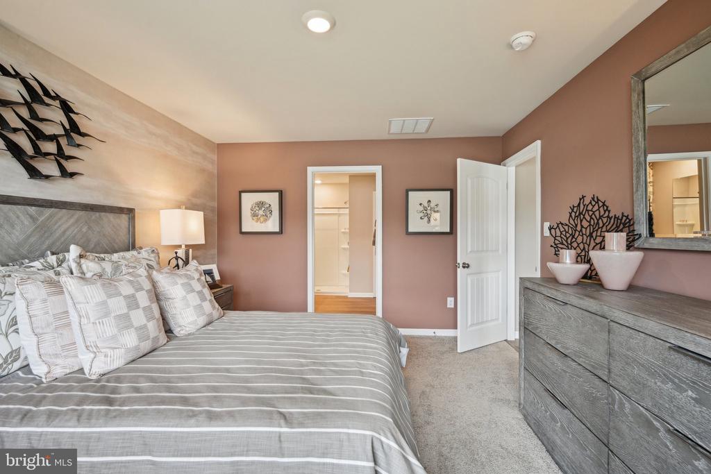 1123 ALBRITTON LANE