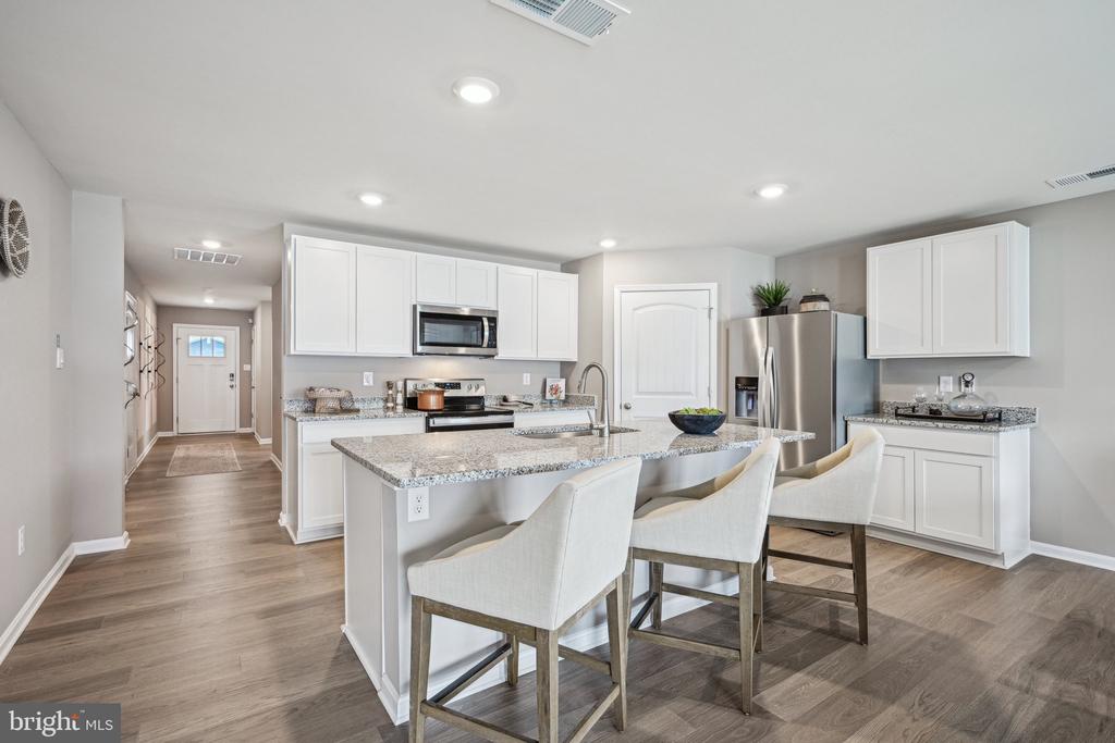1123 ALBRITTON LANE