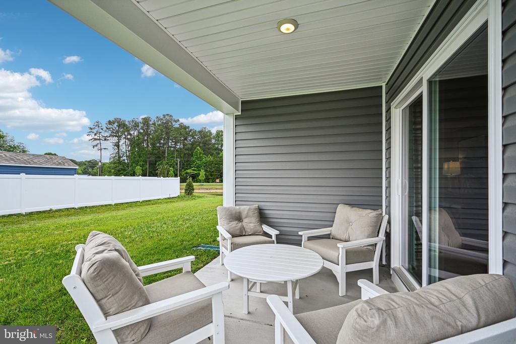 1123 ALBRITTON LANE