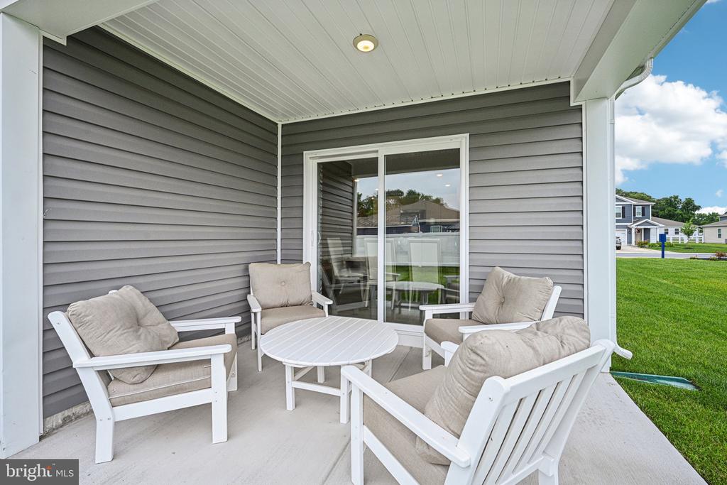 1123 ALBRITTON LANE