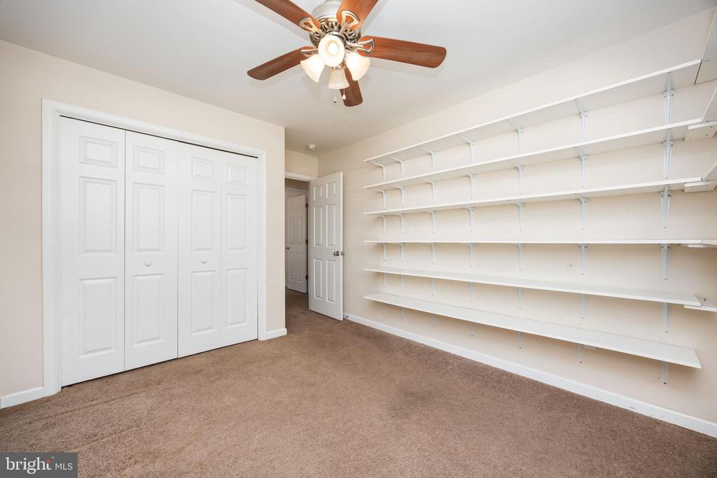 6033 DEER CREEK DRIVE