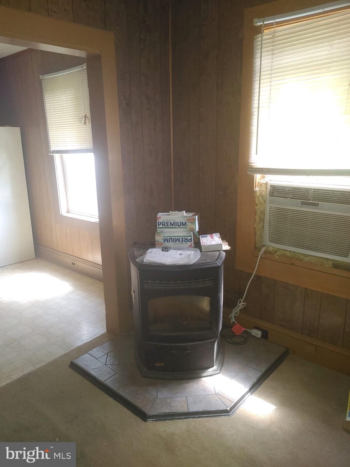6026 WHITESBURG