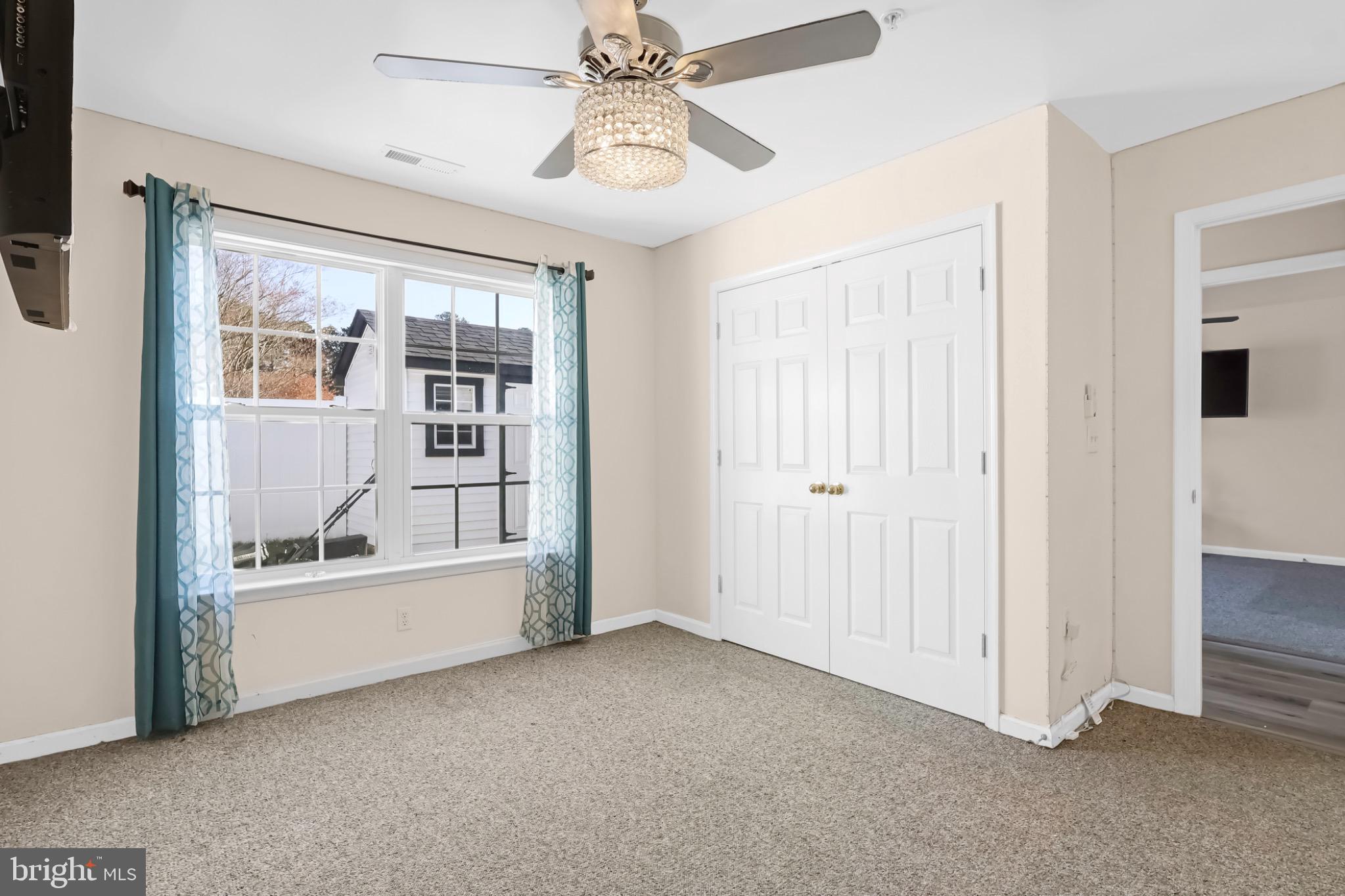 201 CARSONS COURT