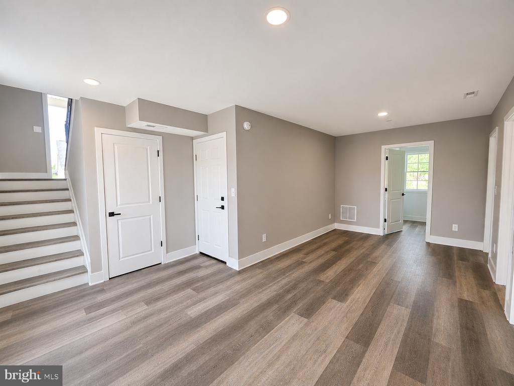 31 PREAKNESS DRIVE