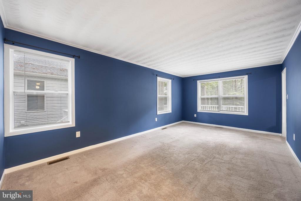 63 NEWPORT DRIVE